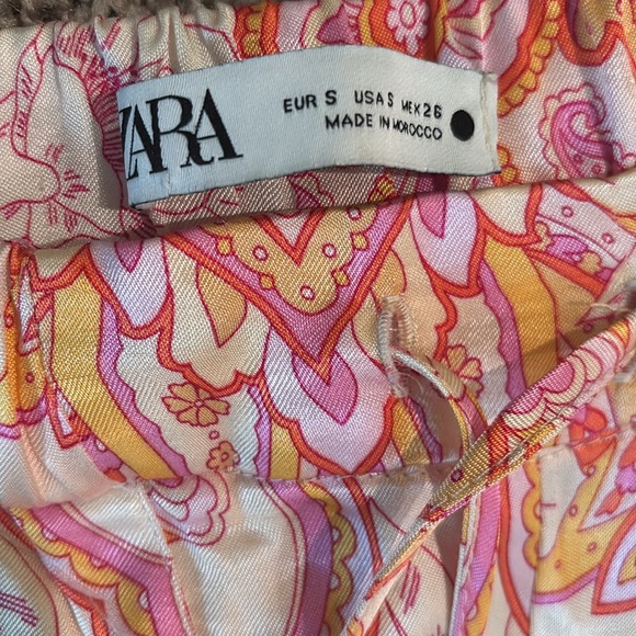 Zara The Sasha Pink Orange Satin Printed Tapered Tie Hem
Pants size S - Picture 6 of 8